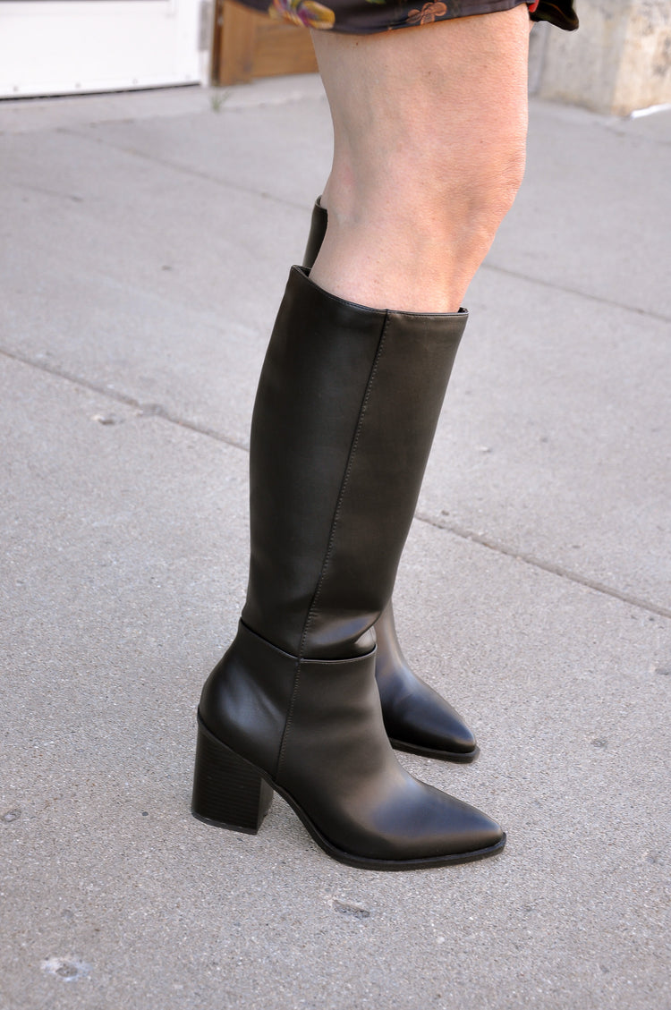 Vapor Pointed Toe Fall Bootie