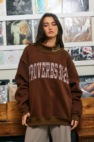 PROVERBS3125 Applique Mock-Neck Sweatshirt