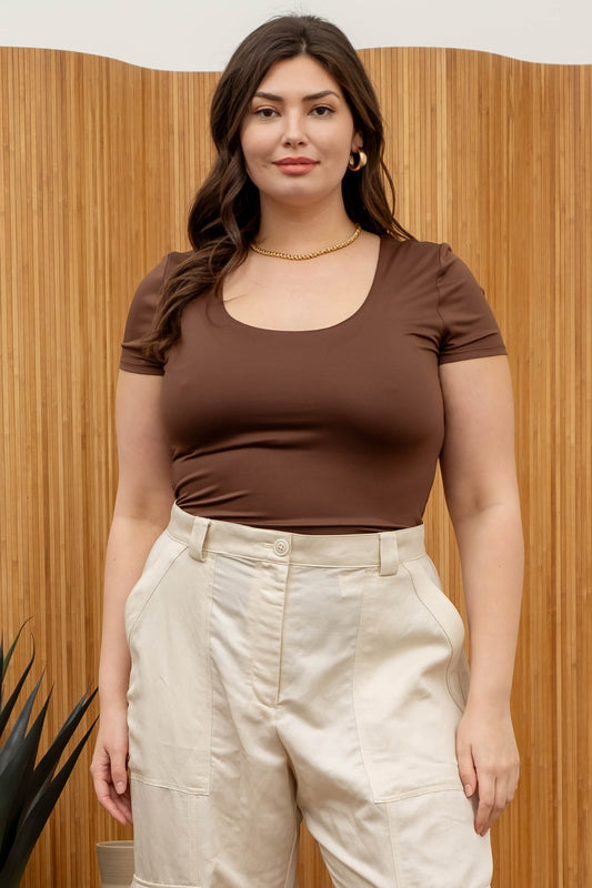 Curvy Scoop Neck Fitted Knit Top