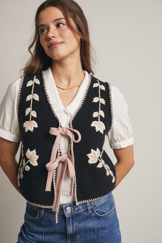 Floral Tie-front Knit Vest