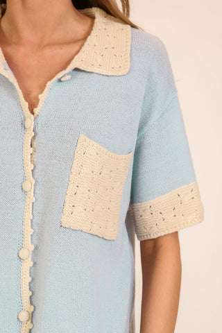 Vintage-Inspired Contrast Trim Knit Top