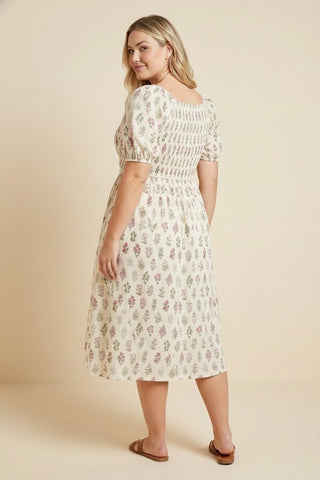 Curvy Bow Detailed Smocked Dress