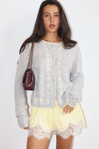 Daisy Embr Knit Cardigan in Heather Grey