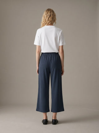 Soft Stripe Texture Wide-Leg Knit Pants Set