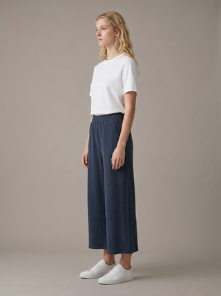 Soft Stripe Texture Wide-Leg Knit Pants Set