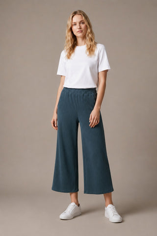 Soft Stripe Texture Wide-Leg Knit Pants Set