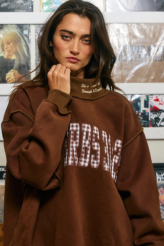 PROVERBS3125 Applique Mock-Neck Sweatshirt