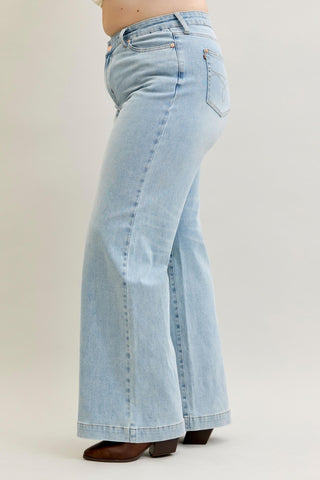 Curvy JB Retro Wide Cris-Cross