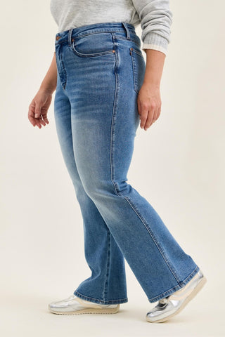Curvy JB Daisy Bootcut Md Instant Classic