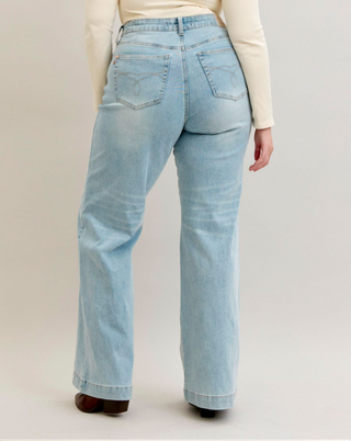 Curvy JB Retro Wide Cris-Cross