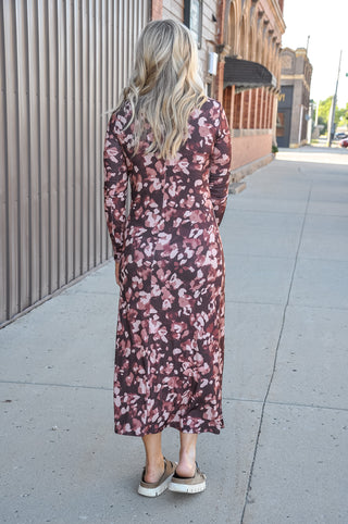 Abstract Gathered Side Knot Midi Dress