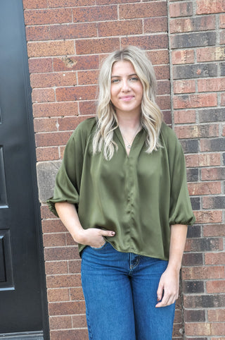 Beaming Balloon Sleeved Blouse