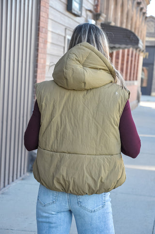 Bubble Hem Hooded Puffer Vest