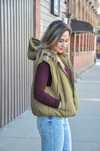 Bubble Hem Hooded Puffer Vest