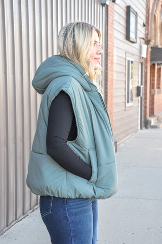Bubble Hem Hooded Puffer Vest