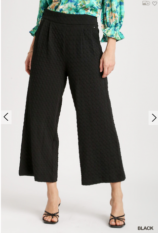 Curvy Square Jacquard Wide Fit Pants