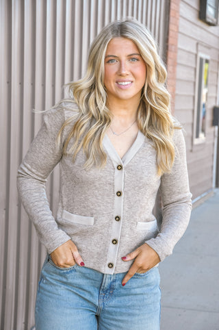 Contrast Pocket V-Neck Cardi