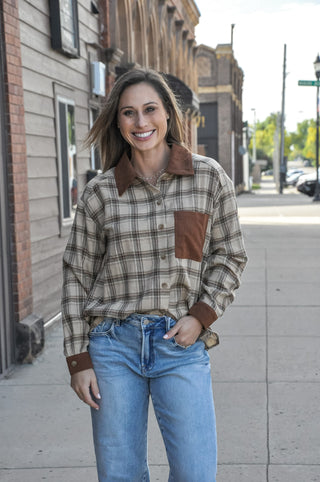  This long sleeve button-down plaid shirt is crafted in 100% cotton for all-day comfort with a laid-back, effortlessly cool vibe. 