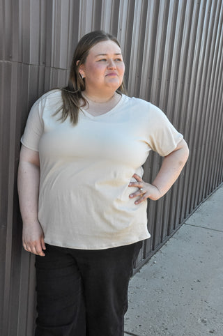 Curvy Boyfriend V-neck Tee
