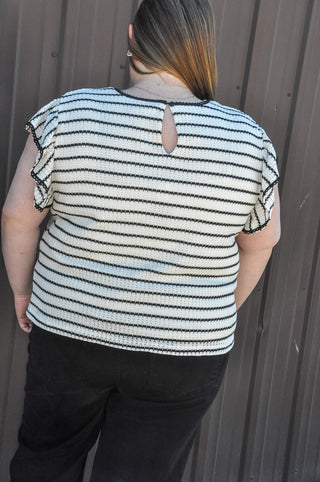 Curvy Contrast Piped Textured Stripe Tank