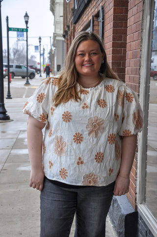 Curvy Daisy Embroidered Puff Sleeve Top