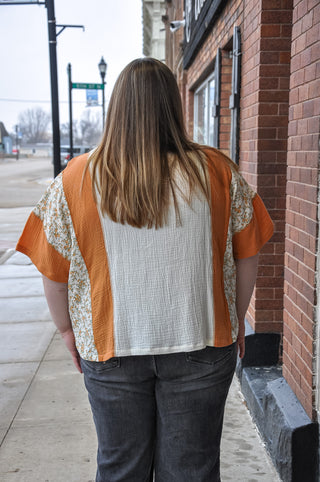 Curvy Ditsy Floral Blocked Gauze T Shirt