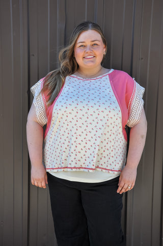 Curvy Floral Rib Knit W/Crochet Trim Sleeves