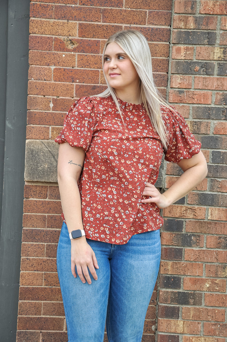 Dainty Floral Short Sleeve Top