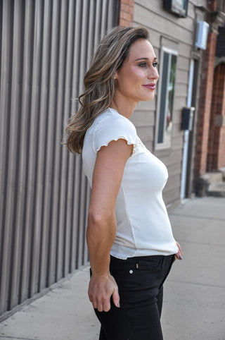 Dainty Lace Trimmed Basic Short Sleeve