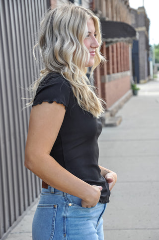 Dainty Lace Trimmed Basic Short Sleeve