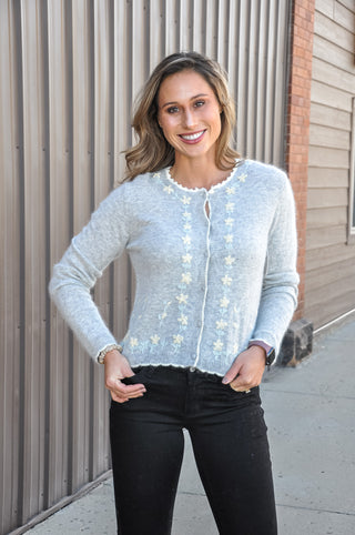 Daisy Embr Knit Cardigan in Heather Grey