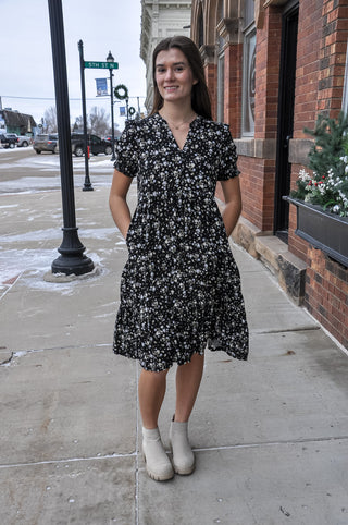 Ditsy Floral SS Midi Tiered Dress