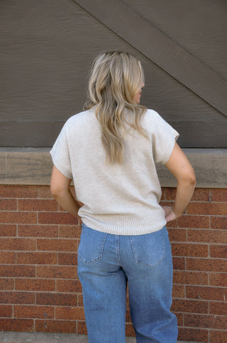 Extended SS Solid Sweater Vest