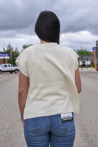 Horseshoe Ribbed Sweater Vest