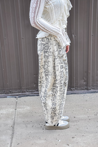 Relaxed Pull-on Barrel Denim Pants