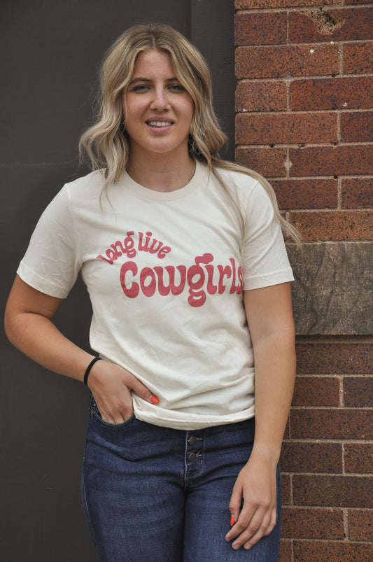 Long Live Cowgirls Bubble Font Tee