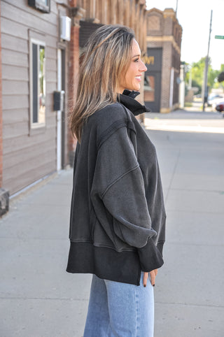 Mineral Wash Snap Collar Pullover