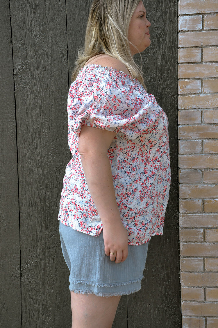 Off The Line Floral Curvy Top