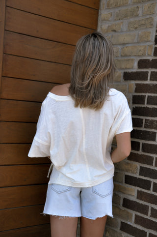 Oversized V-neck SS Top