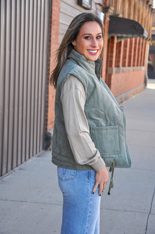 Quilted Mock Neck Zip-Up Puffer Vest w/ Pockets