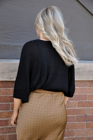 Round Neck Cropped Sleeve Sweater