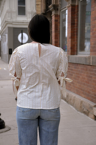 Round Neck Puff Sleeve Top