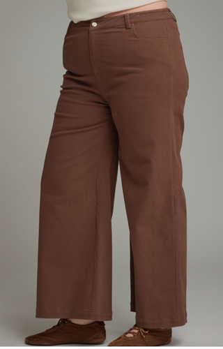 Curvy Solid Cropped Wide-Leg Pants