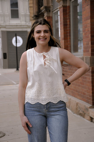 Sleeveless Front Ties Scallop Eyelet Top