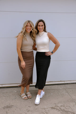 Sleeveless Turtleneck Knit Top