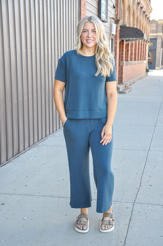 Soft Stripe Texture Wide-Leg Knit Pants Set