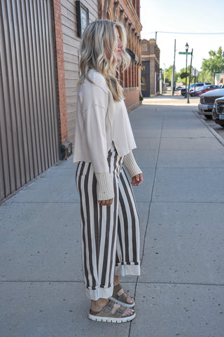 Stripe Rolled Up Barrel Printed Jeans