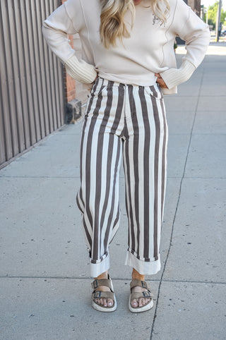 Stripe Rolled Up Barrel Printed Jeans
