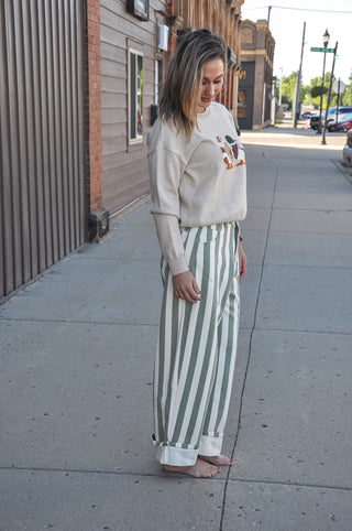 Stripe Rolled Up Barrel Printed Jeans