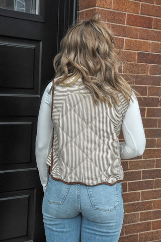 Striped Diamond Pattern Quilted Gilet